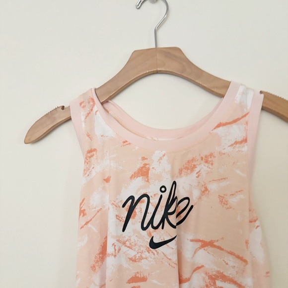 Nike Dri-FIT Tank Top Womens Size Medium Racerback Workout Activewear Training - Picture 2 of 6